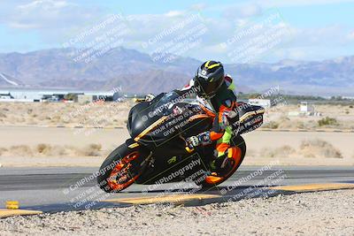 media/Feb-04-2024-SoCal Trackdays (Sun) [[91d6515b1d]]/7-Turn 9 Inside (1140am)/